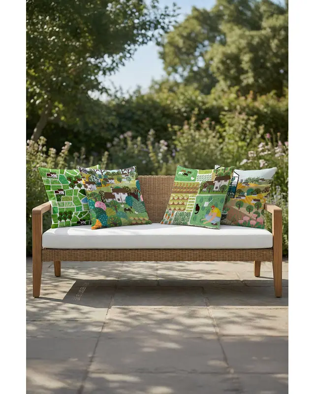 Set of 4 Pattern Cushion Cover Water-Resistant Wipe-Clean Digitally Printed Garden Decor SET09
