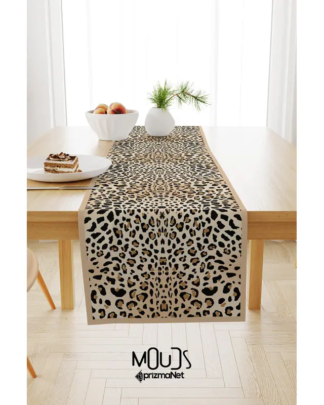 Leopar Desenli Runner Masa Örtüsü Dertsiz Süet Dokulu Kumaş